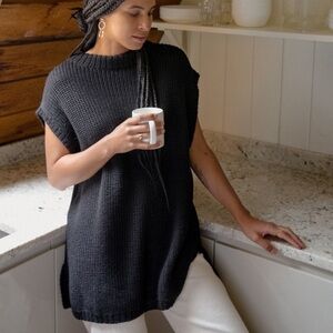 Tribe Alive Laude the Label Black Alpaca Knit Sleeveless Tunic Vest Sweater Dres